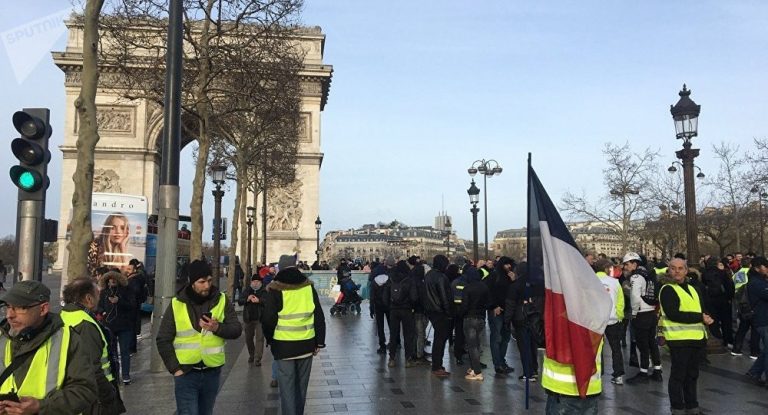 LIVE UPDATES: Yellow Vests Protesters Rally in Paris for 22nd Week