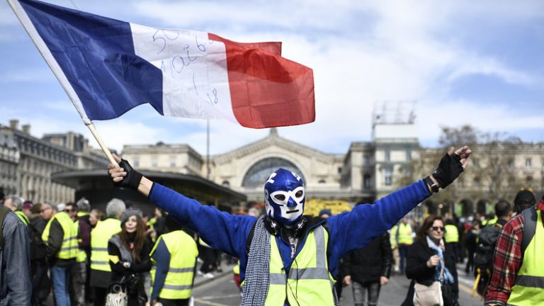 Fake news ? Aucune trace d’ingérence dans le mouvement des Gilets jaunes, admet Facebook