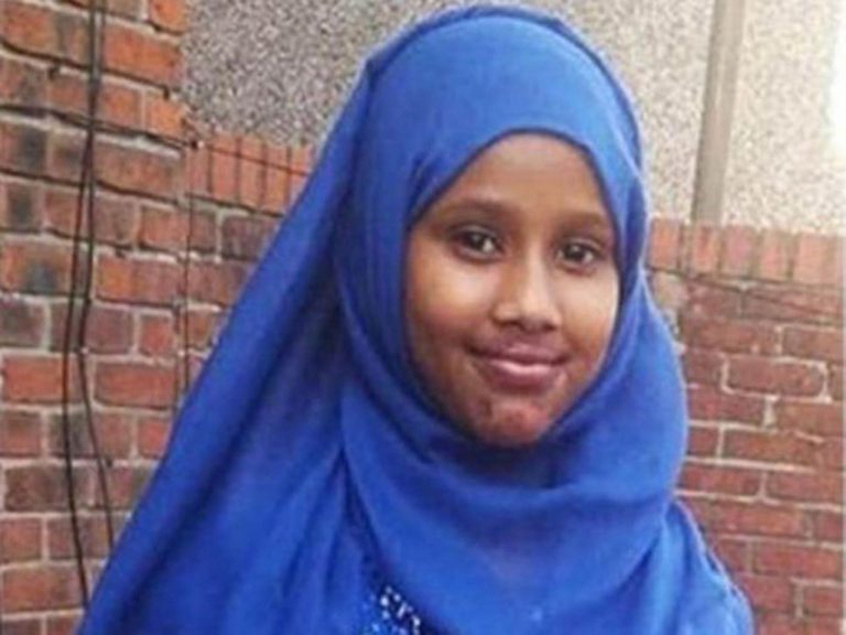 Hundreds protest over drowning of refugee schoolgirl in UK