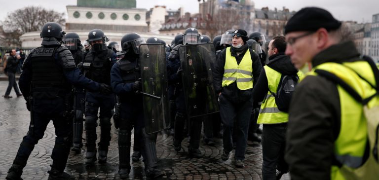 Atteintes au droit de manifester des Gilets Jaunes, appel à témoignage