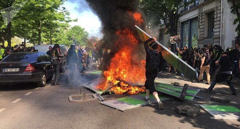 Yellow Vests Hold Protest in France for 34th Consecutive Weekend (Video)