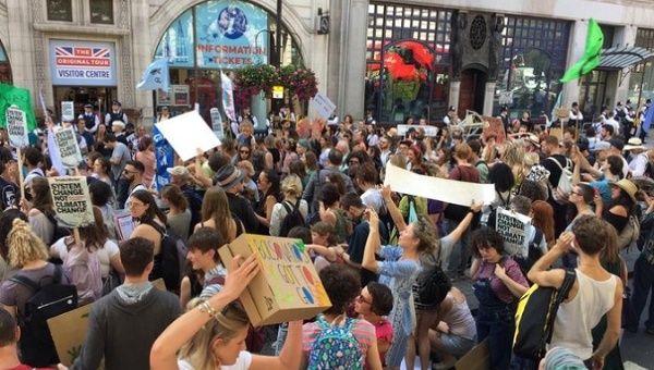 Amazon: Protests Around the World Against Bolsonaro’s Inaction