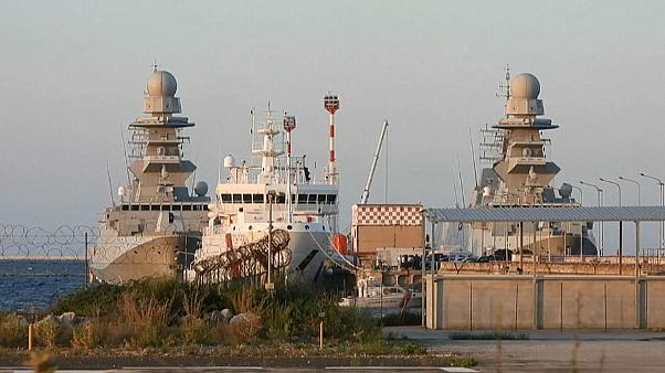 Rome strikes deal with five EU nations over stranded migrants