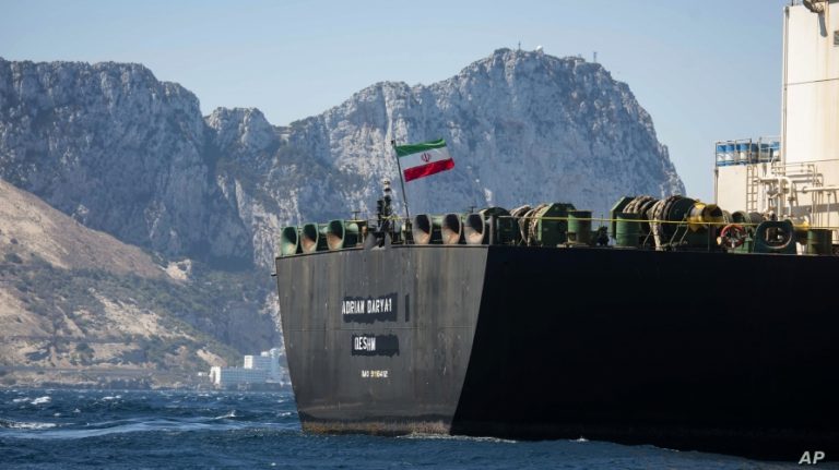 Les Etats-Unis menacent la Grèce de sanctions si elle devait abriter le pétrolier iranien