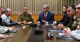 Netanyahu Excluded His Defense Chiefs From Cabinet Call Approving Gaza Op