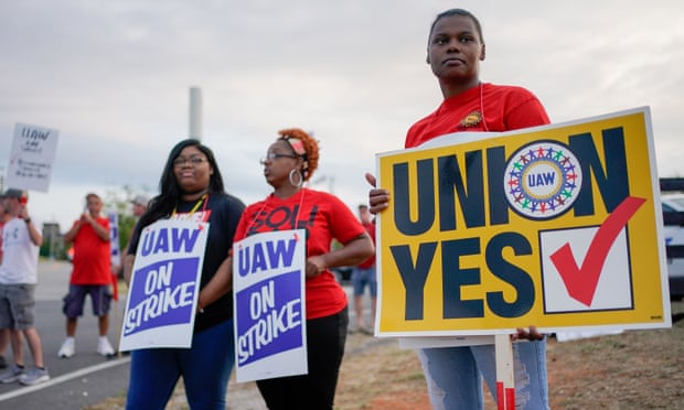 Huge workers strikes in the United States