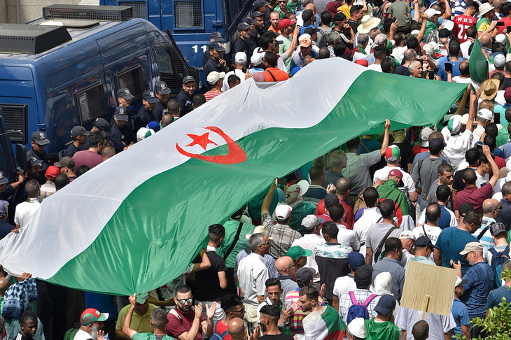 Algérie : «Il y a une détermination du peuple algérien d’aller jusqu’au bout»