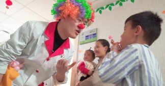 Trust me, I’m a clown doctor: young Chinese patients are getting a taste of Western ‘alternative medicine’