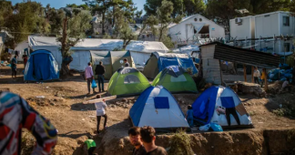 Insalubrité, manque de nourriture, violences : le calvaire des enfants du camp de réfugiés de Lesbos