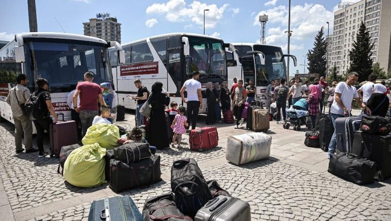 Les réfugiés syriens sous ultimatum en Turquie