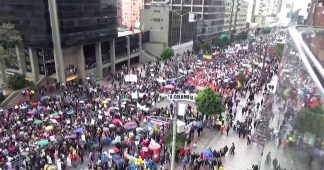 Hundreds of Thousands Join National Strike in Colombia in Rebuke to Right-Wing President Iván Duque