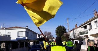 Appel : « Un an après l’apparition des Gilets Jaunes, ce sont désormais des peuples du monde entier qui se soulèvent »