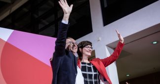 German Social Democrats put revolution on hold