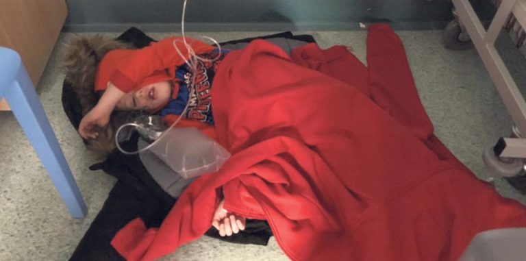 PM refuses to look at picture of boy forced to sleep on hospital floor