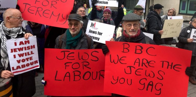 Jewish Labour supporters protest against BBC bias