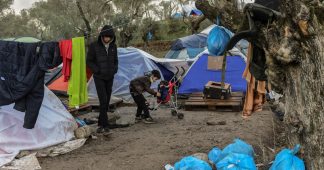 Réfugiés en Grèce : “Les enfants ont le regard de ceux qui ont perdu tout intérêt pour la vie”