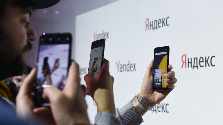 Putin signs bill on mandatory Russian-made software for electronic devices