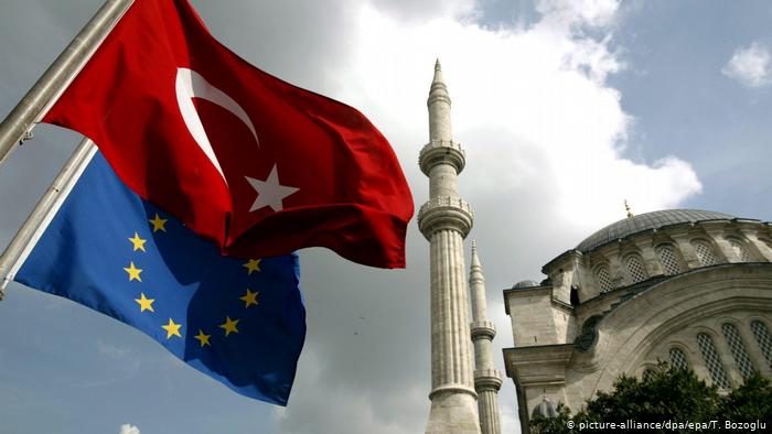 EU cuts aid to Turkey and condemns Turkish drilling in Cyprus’ waters
