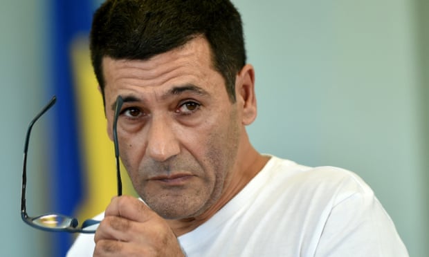 Trial begins of French-Israeli men over fake foreign minister scam