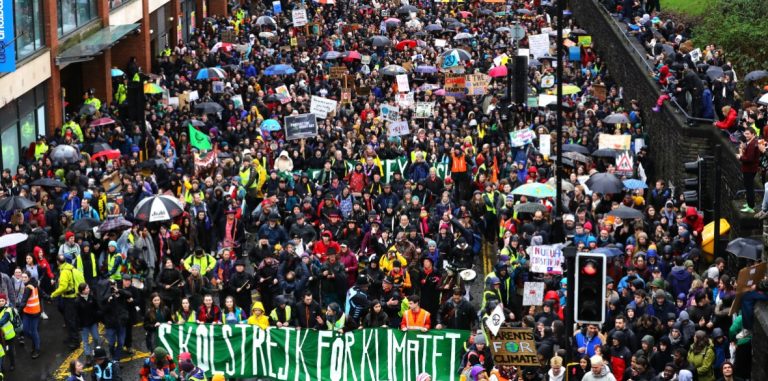 20,000 join Thunberg in school strike for climate justice