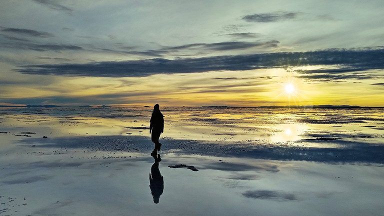 Rise in flat-Earthers should be roundly celebrated as good for science & society