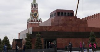 Putin promised to keep Lenin’s body in Moscow mausoleum, communists say