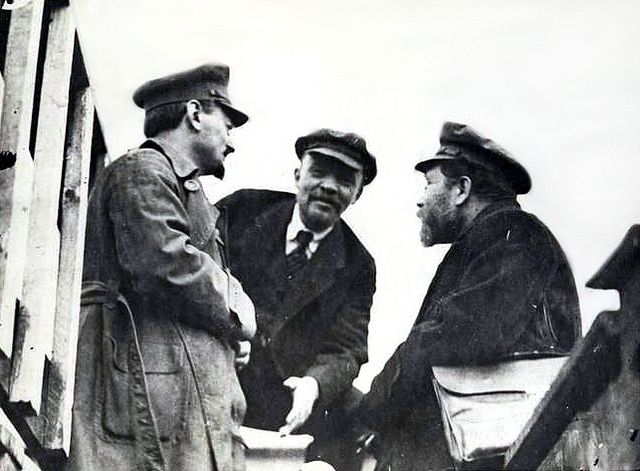 Leon Trotsky: Lenin (1925)