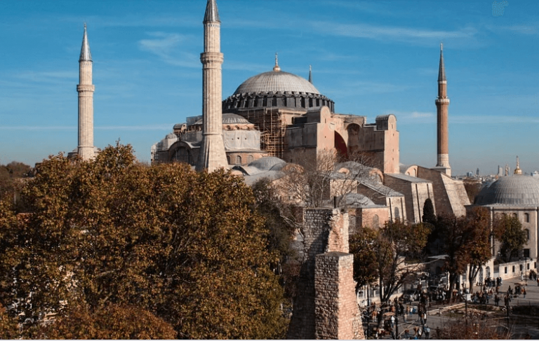 Accumulating explosive materials, facilitating a war between Greece and Turkey