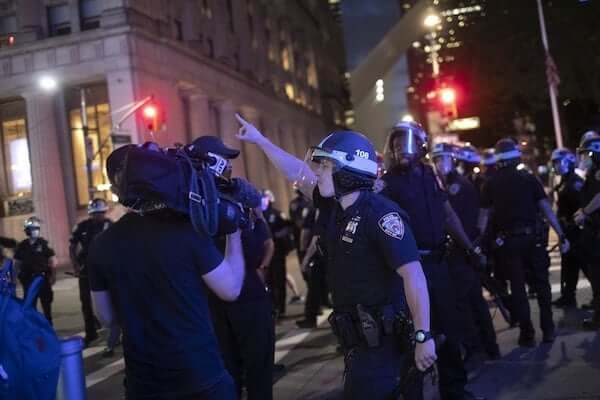 We crunched the numbers: Police — not protesters — are overwhelmingly responsible for attacking journalists