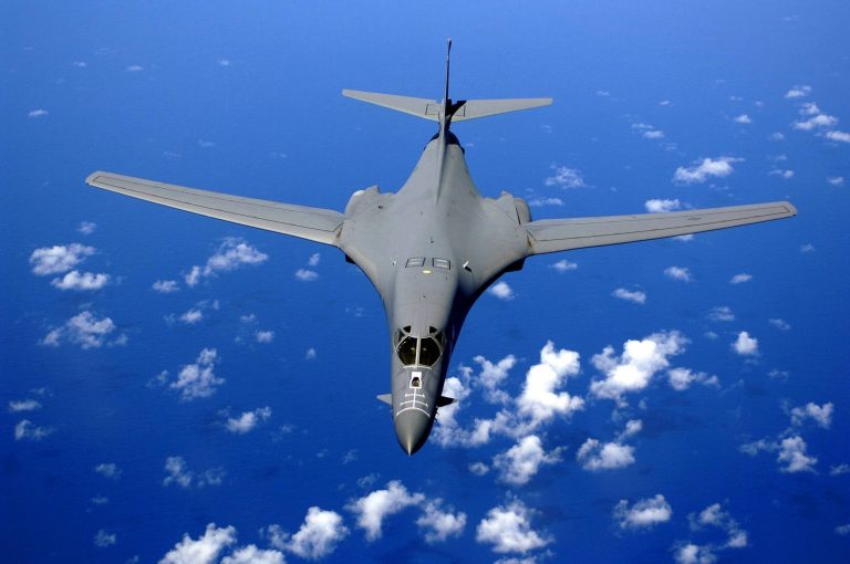 Washington steps up strategic bomber flights threatening Russia, China