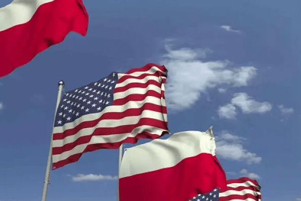 “Pro-Russian” Trump boosts US troops in Poland