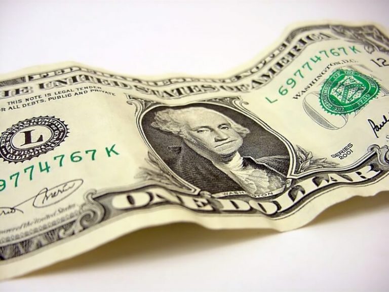 Russian National Wealth Fund to Decrease Share of Dollar to Zero, Finance Minister Says