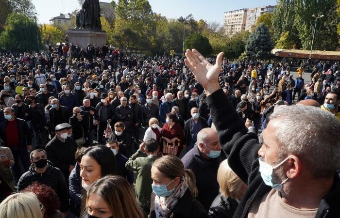 Caught between Russia and Turkey, Armenians say West has abandoned them