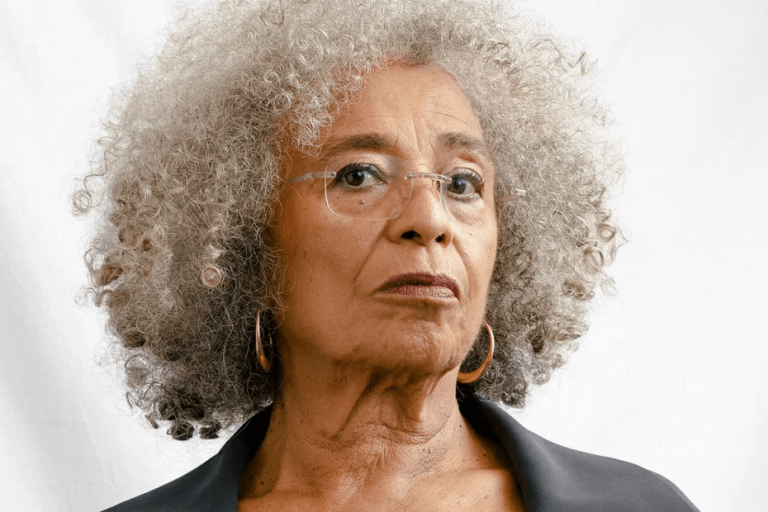 Angela Davis sur la solidarité internationale et l’avenir du radicalisme noir