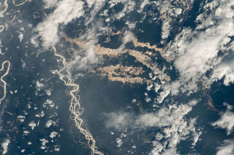 Rare Nasa photos reveal Amazon ‘gold rivers’