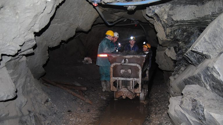 Albania: Head of Miners Union to Run as Independent Candidate in Election