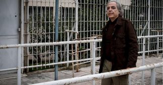 Dimitris Koufontinas, greviste de faim, en danger immediat de mort