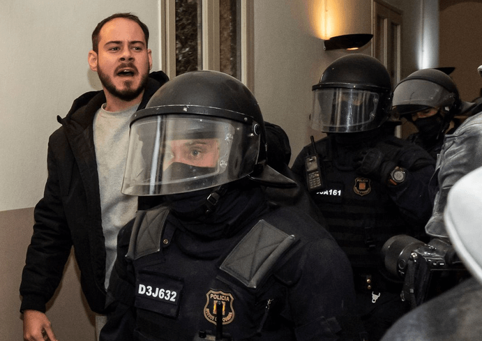 Spanish rapper convicted over tweets arrested after ignoring prison deadline