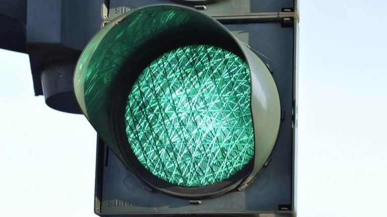 Amazon changes timing of traffic lights in Alabama town to derail unionization drive