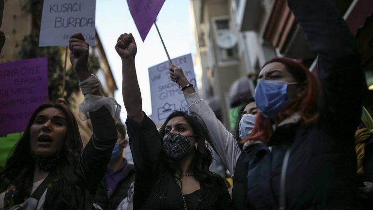 Women’s rights: Outrage as Erdogan pulls Turkey out of European treaty against violence Access to the comments