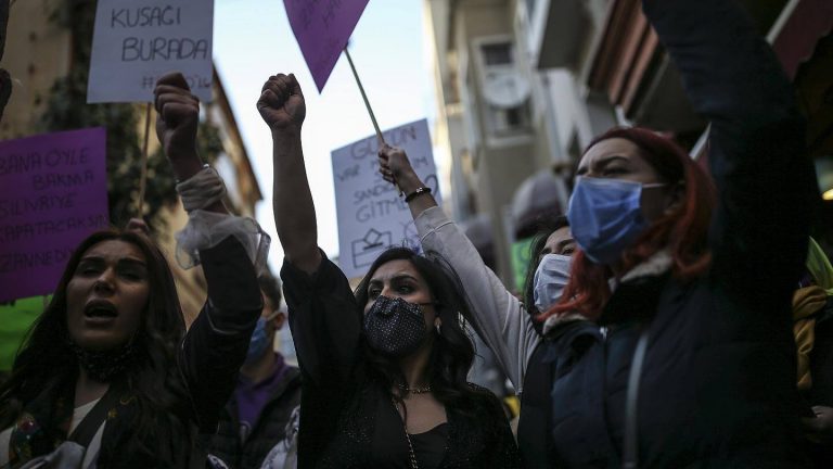 Women’s rights: Outrage as Erdogan pulls Turkey out of European treaty against violence Access to the comments