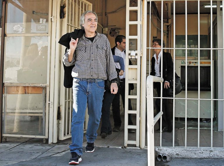 Koufontinas : la Grèce retient son souffle