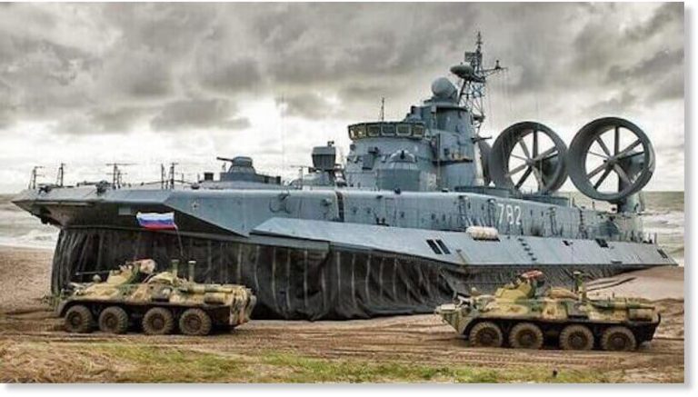 US Military Intelligence Chief: Russia Poses Existential Threat From North to South Pole