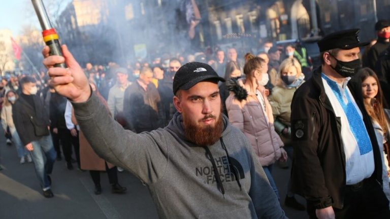 80 years after Nazi invasion of USSR, Ukraine’s main opposition party asks Kiev to finally clamp down on neo-Nazi organizations