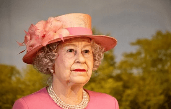 The Queen’s hidden powers: Rotten role of the Monarchy revealed Ben Curry 11 Feb 2021