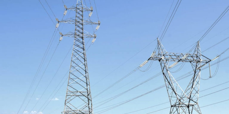 Rolling power cuts in Attica from Aug 6 to avoid blackout due to fires, HEDNO announces