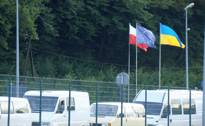 UN urges Poland to take in Afghan & Iraqi refugees fleeing to EU through Belarus, as Warsaw’s officials turn back asylum seekers