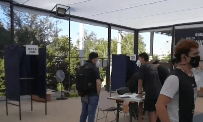 Au Chili, le candidat d’extrême droite arrive en tête du premier tour de la présidentielle