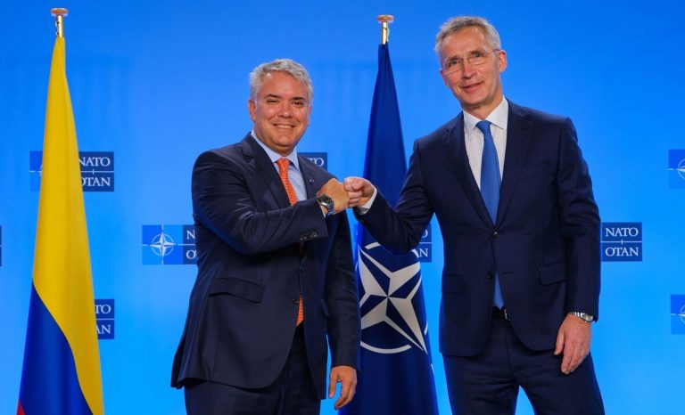 OTAN, suspends ton vol !