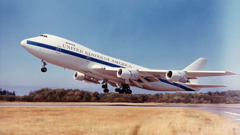 Doomsday plane worth £150m designed for nuclear war spotted flying over England